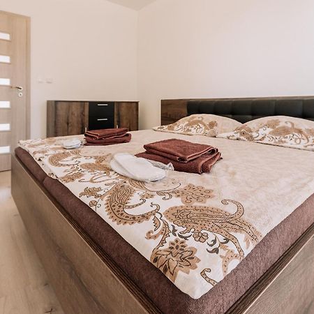 Sunrise Apartments Сенец Экстерьер фото